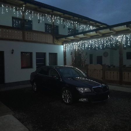 Casa De Langa Padure Hotel Sighetu Marmaţiei Eksteriør billede