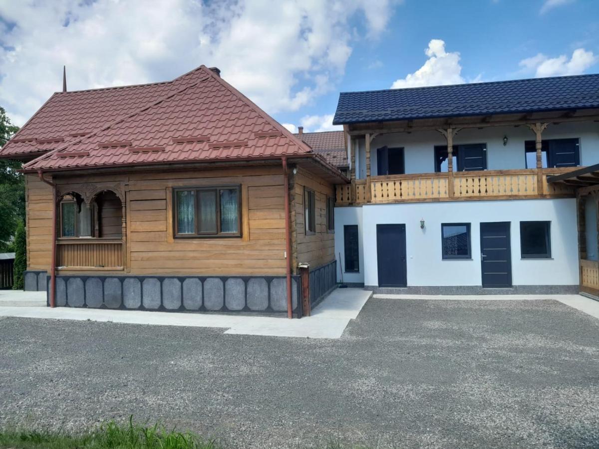 Casa De Langa Padure Hotel Sighetu Marmaţiei Eksteriør billede