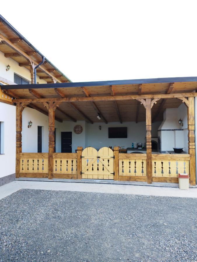 Casa De Langa Padure Hotel Sighetu Marmaţiei Eksteriør billede
